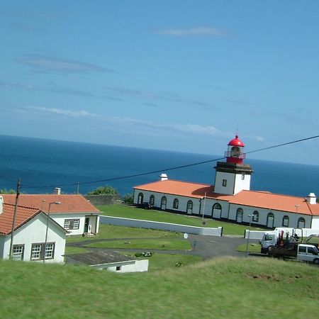 Moradias Estacao Radio Naval , Moradia Vila Do Porto Lajes das Flores Exterior photo